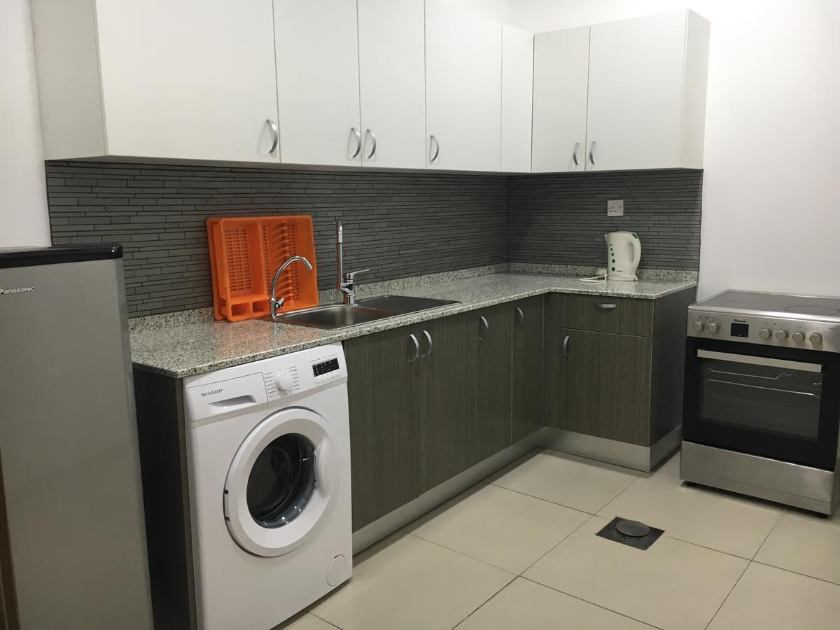 Al Muhanna Plaza Luxury Apartments Kuwait City Exterior foto